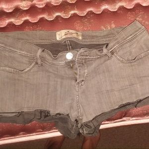 Grey Hollister short shorts